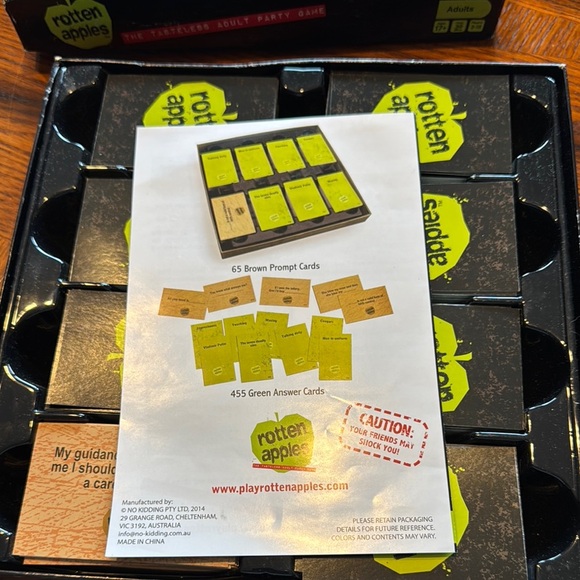 Rotten Apples Adult Party Game - Picture 6 of 7